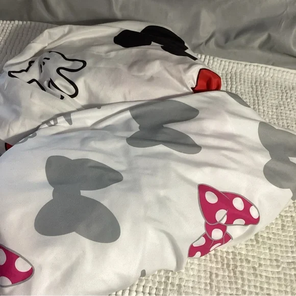 Disney Mickey & Minnie Mouse Twin Fitted Sheets Set of 2 EUC - Picture 4 of 4
